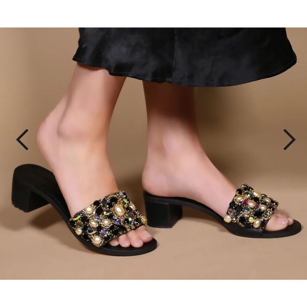 Mystique Dublin Black Rhinestone Sandals Women’s Size 8 NWOB